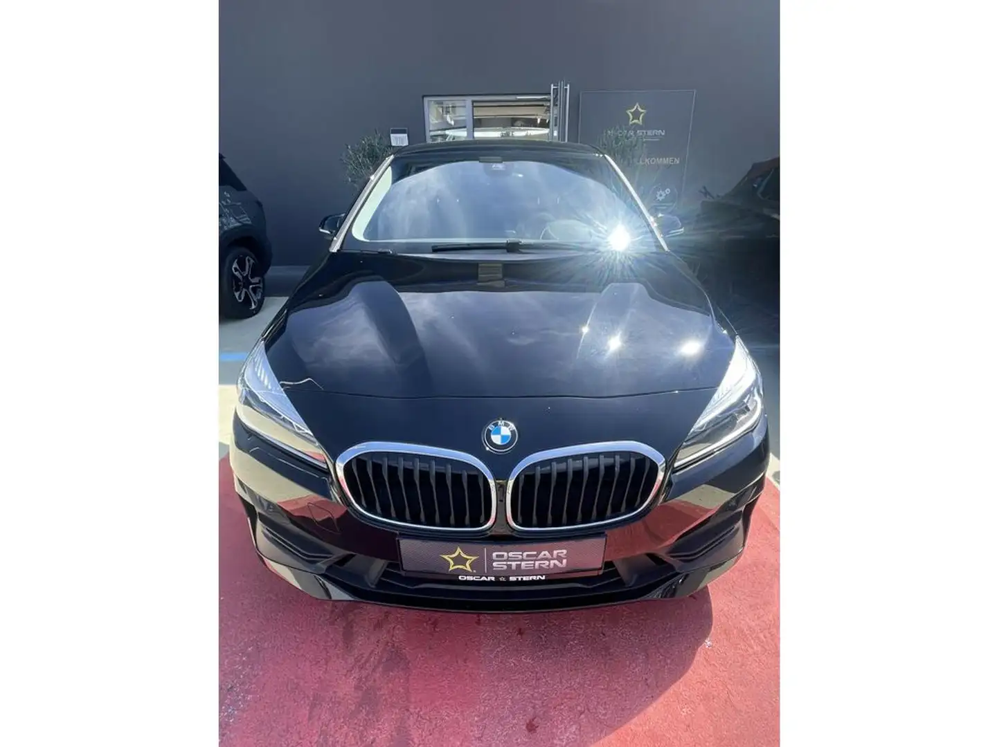 BMW 225 xe PHEV Active Tourer Aut. Allrad iPerformance Schwarz - 2