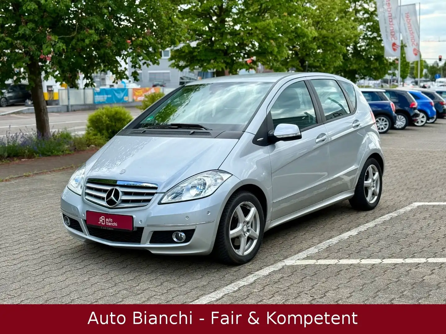Mercedes-Benz A 200 A  200 CDI Sport *Automatik *Navi *Leder *DVD Stříbrná - 1