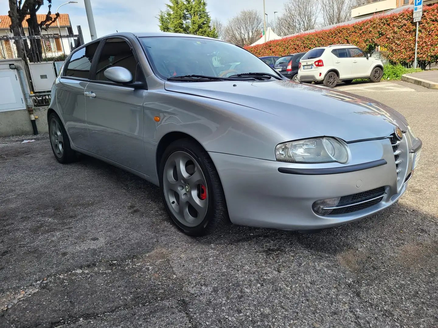 Alfa Romeo 147 LEGGERE DESCRIZIONE*147*5p*2.0*ts*Distinctive srebrna - 1