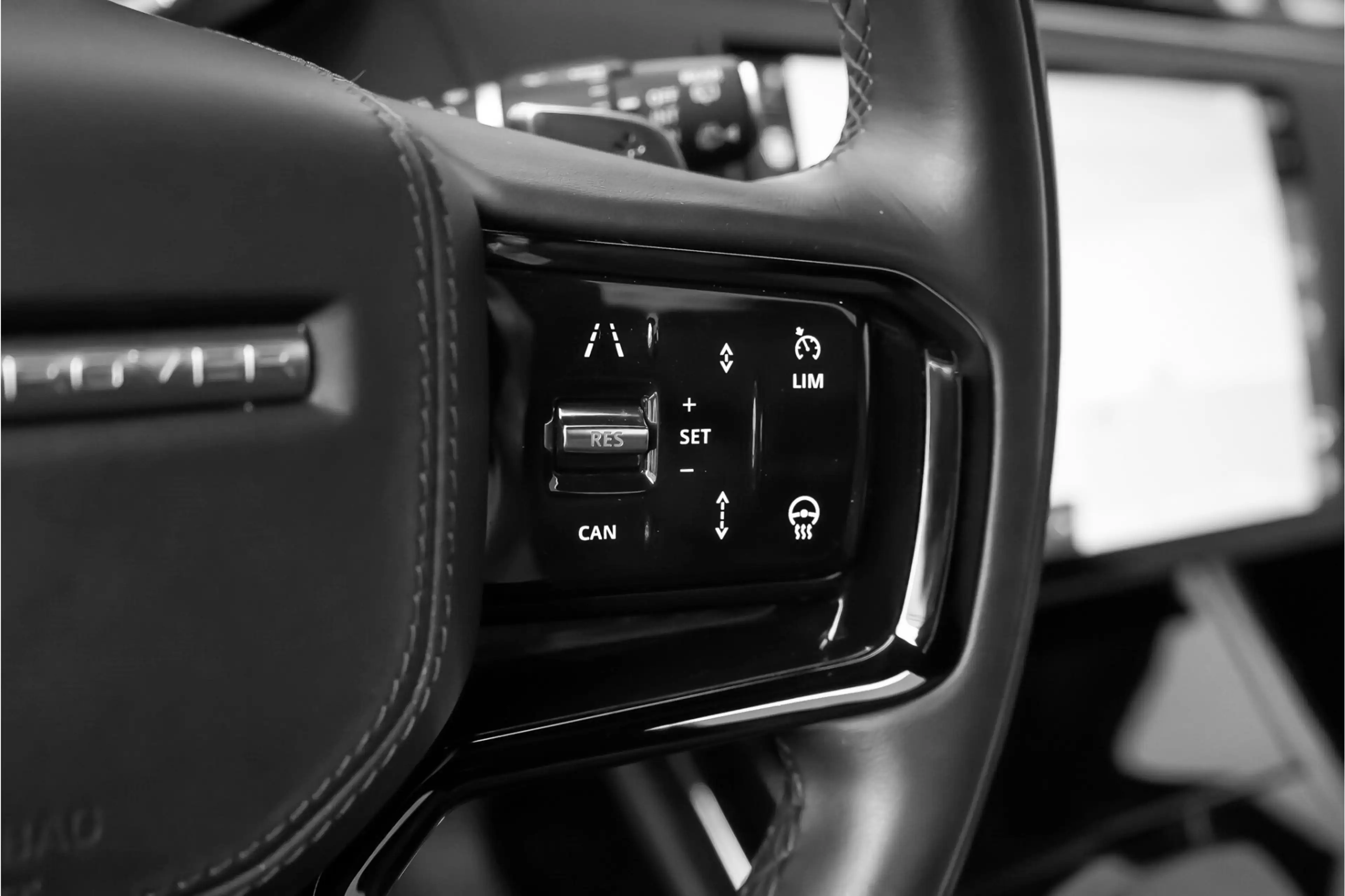 Land Rover Range Rover Sport 3.0 P550e Autobiography PHEV 4WS Massage Ventilati — photo 44