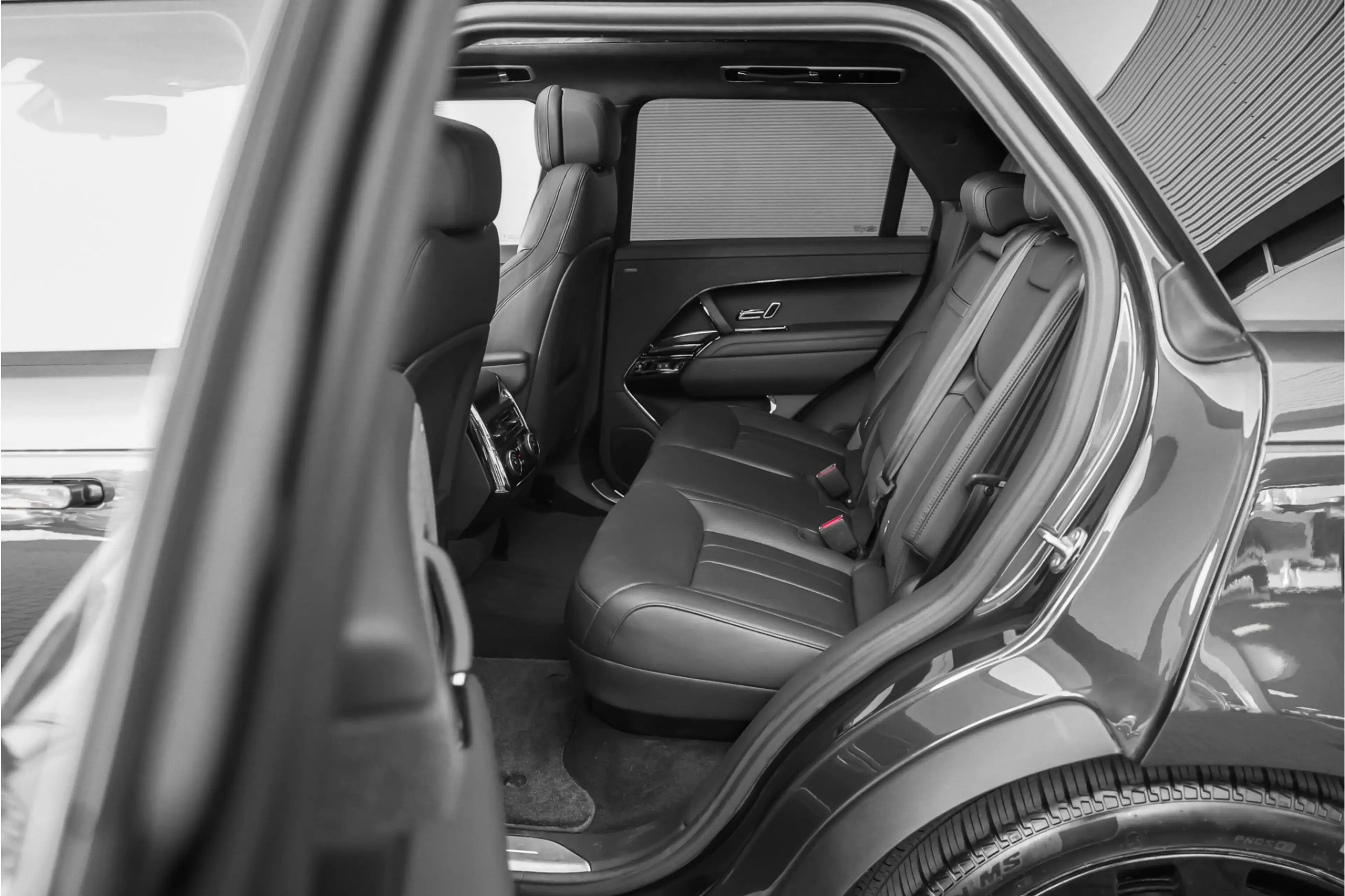 Land Rover Range Rover Sport 3.0 P550e Autobiography PHEV 4WS Massage Ventilati — photo 6