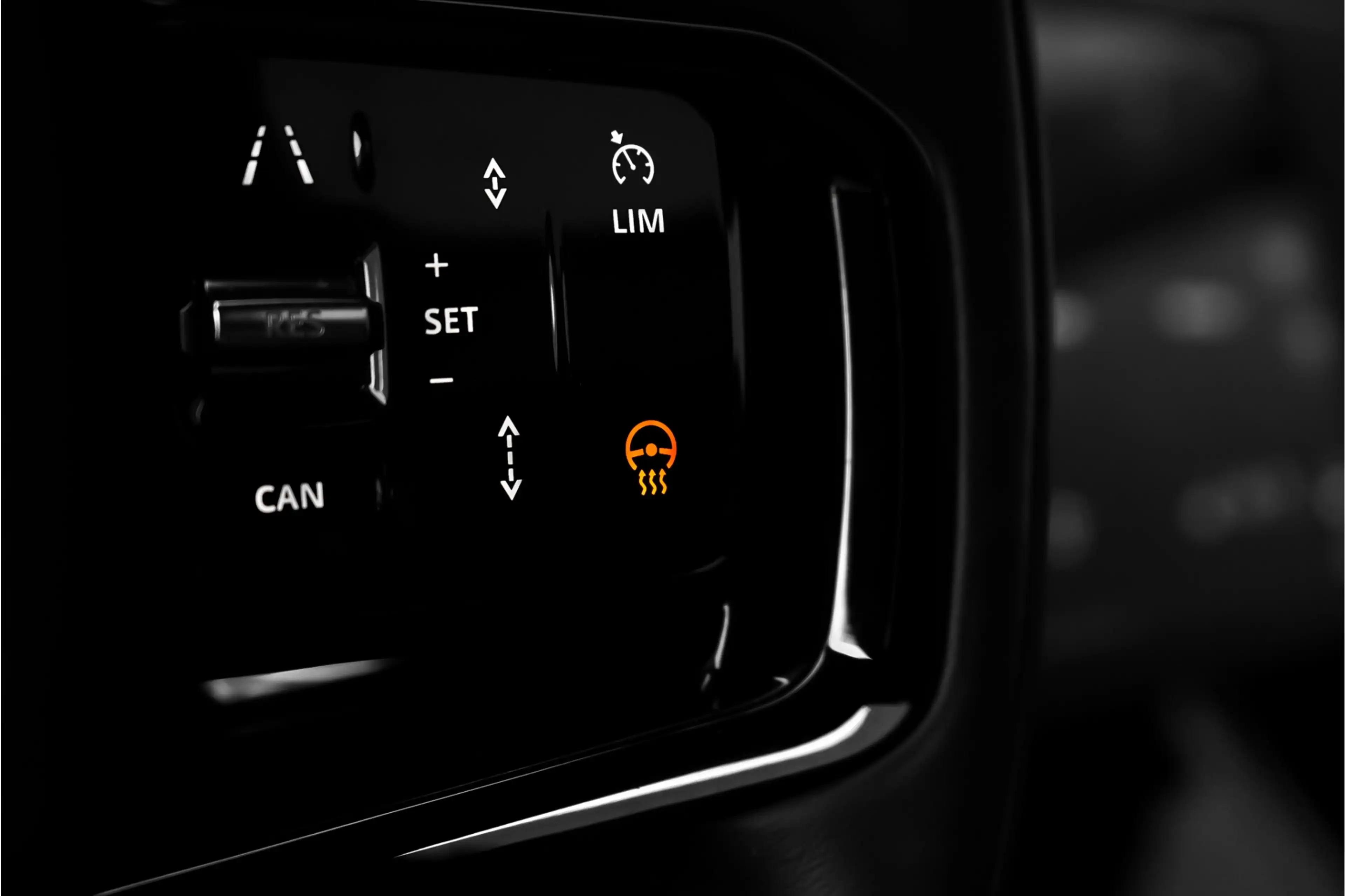 Land Rover Range Rover Sport 3.0 P550e Autobiography PHEV 4WS Massage Ventilati — photo 26