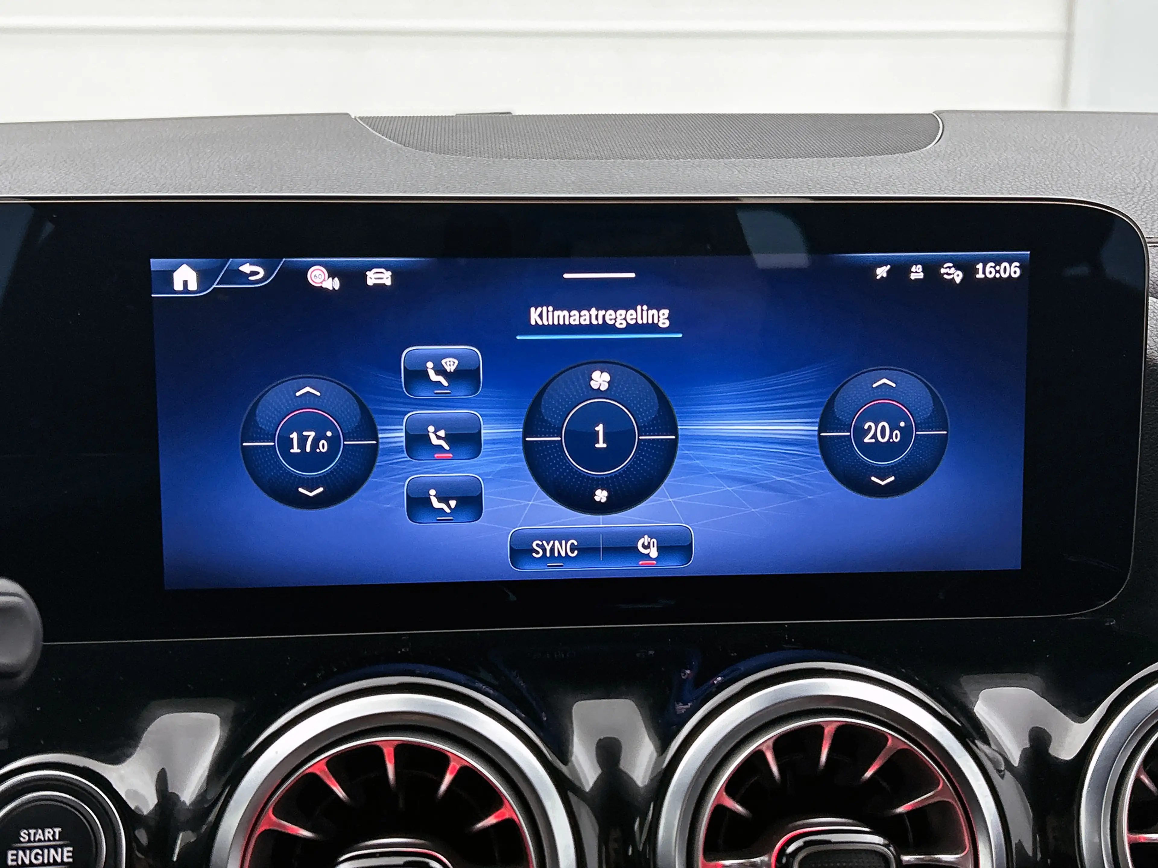 Mercedes-Benz GLA 180 Star Edition Luxury Line Leder | Keyless Go Comfor — photo 10