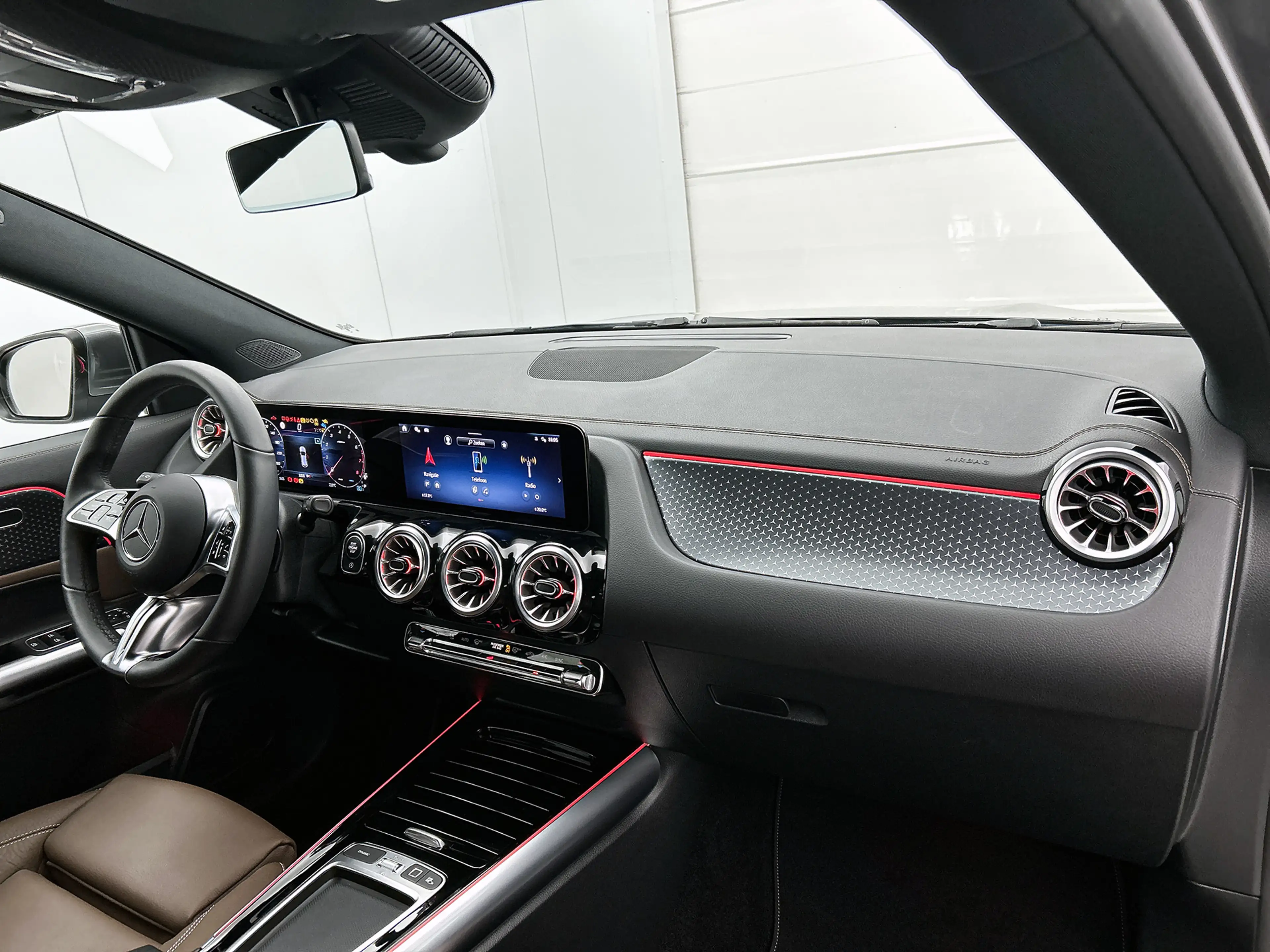 Mercedes-Benz GLA 180 Star Edition Luxury Line Leder | Keyless Go Comfor — photo 6