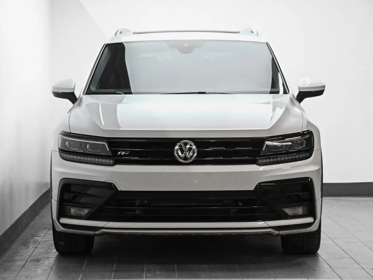 Volkswagen Tiguan снимка Volkswagen Tiguan