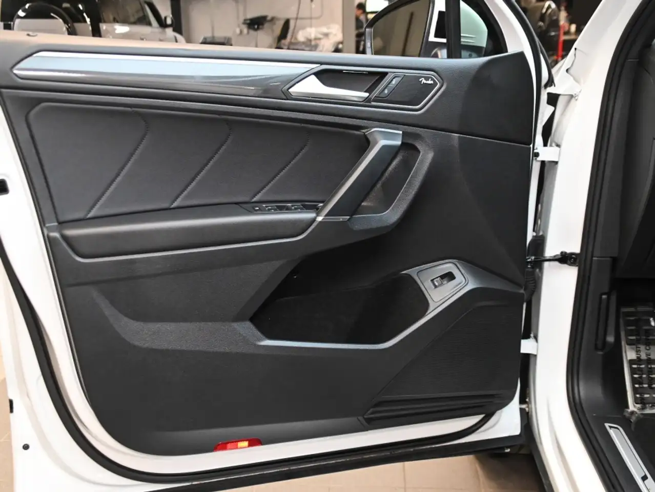 Volkswagen Tiguan снимка Volkswagen Tiguan