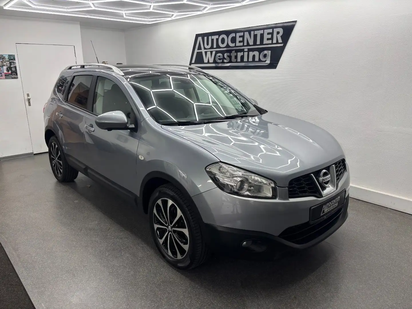 Nissan Qashqai+2 Qashqai +2 1.6dCi I-Way*2.Hand*7Sitzer* Gris - 1