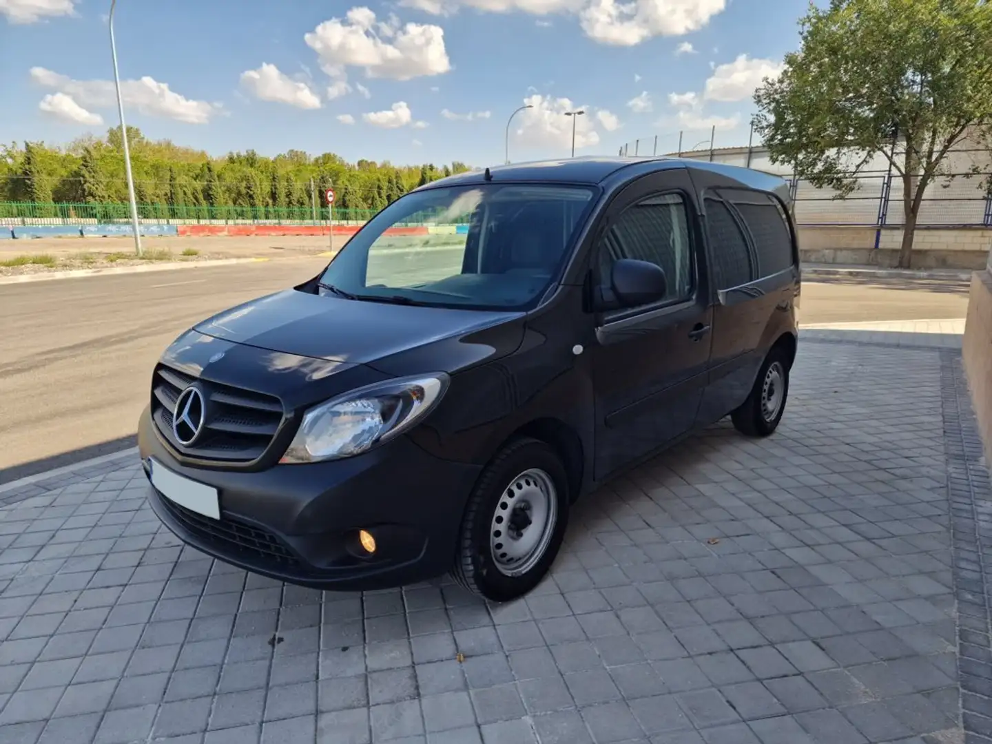 Mercedes-Benz Citan N1 Furgón 109CDI BE Largo Negro - 1