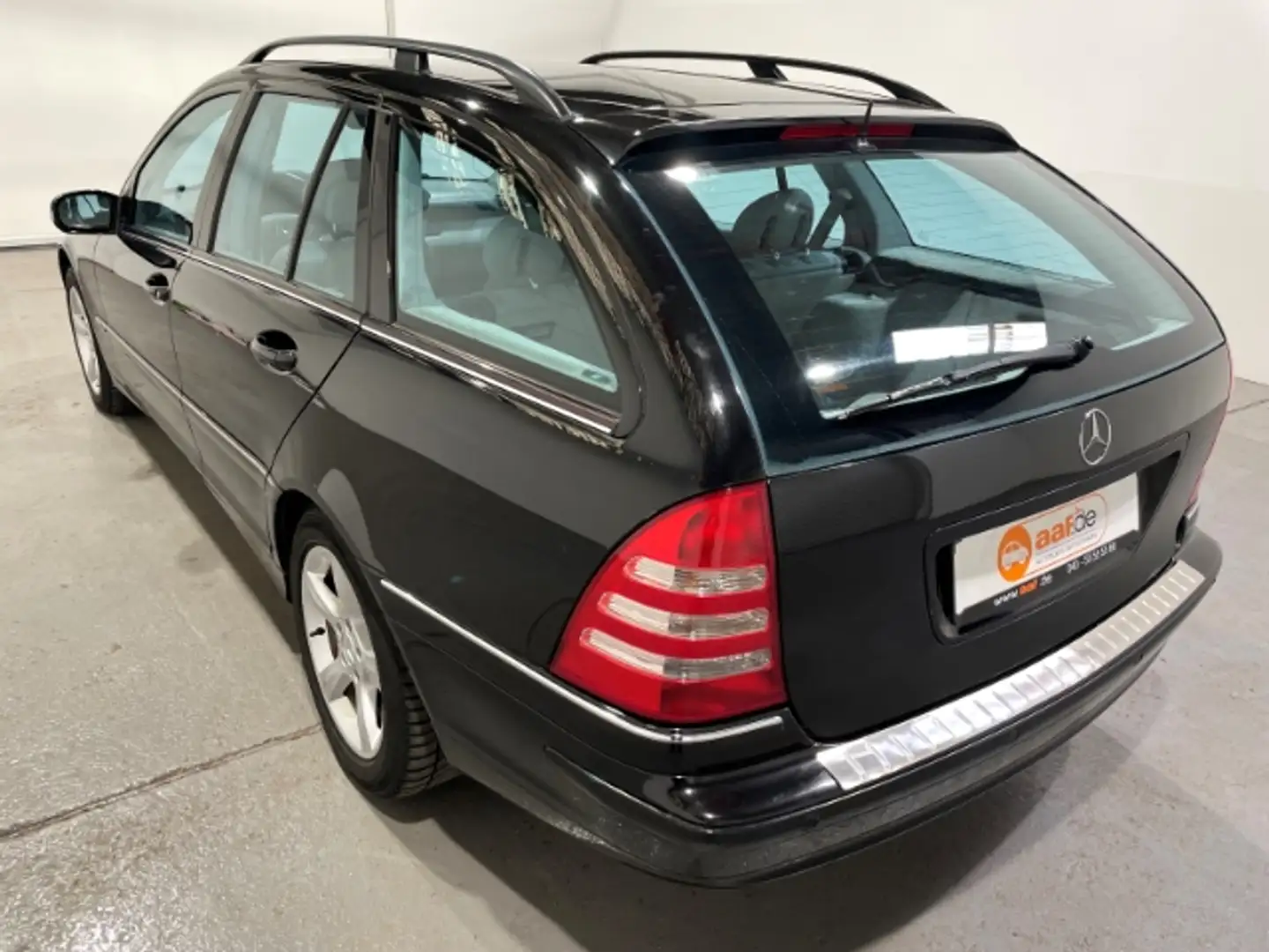 Mercedes-Benz C 180 T Automatik Avantgarde Klima SHZ Nero - 2