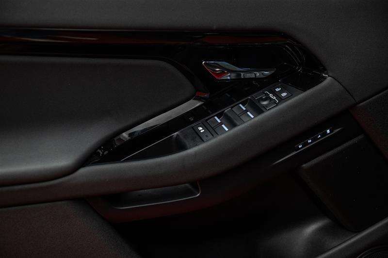 2026 Land Rover Range Rover Evoque P250 S *Ltd Avail* — снимка 1