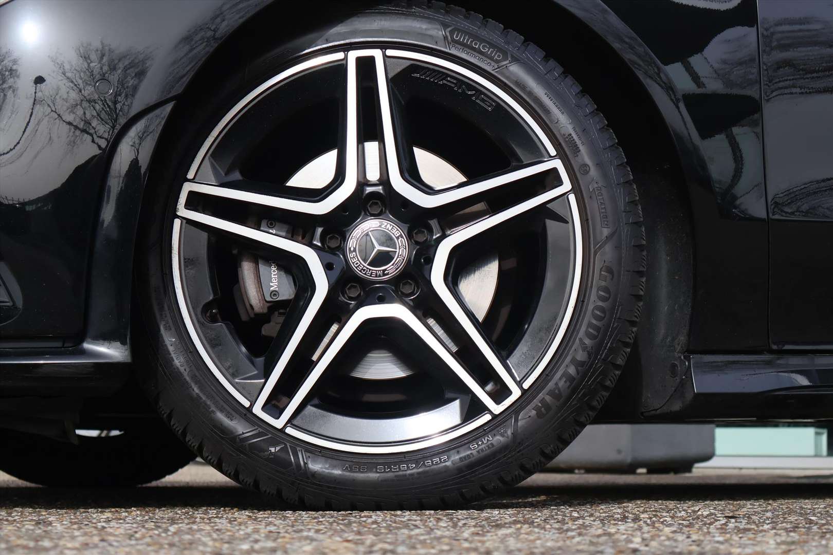 Mercedes CLA 180 Coupé 180 AMG Line -  - Joinsteer - #3