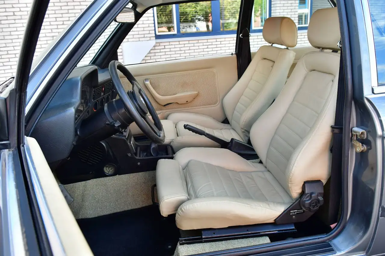 BMW 320 E21 320/6 VGS: 323i power met Webers!, foto 11