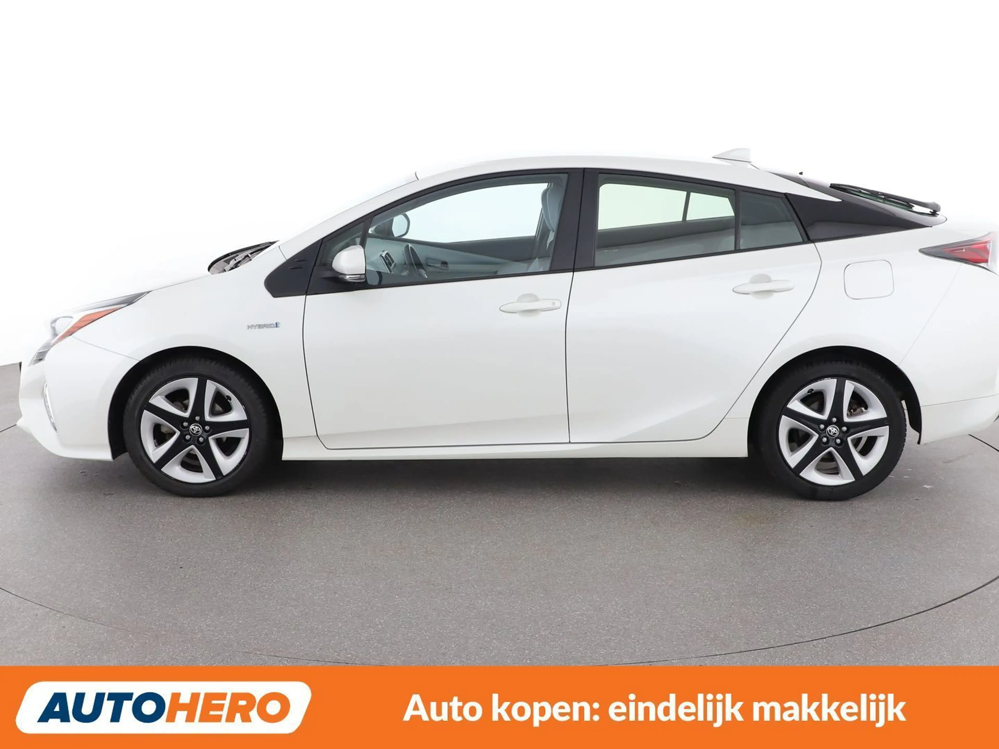 Toyota Prius 1.8 Lounge — photo 3