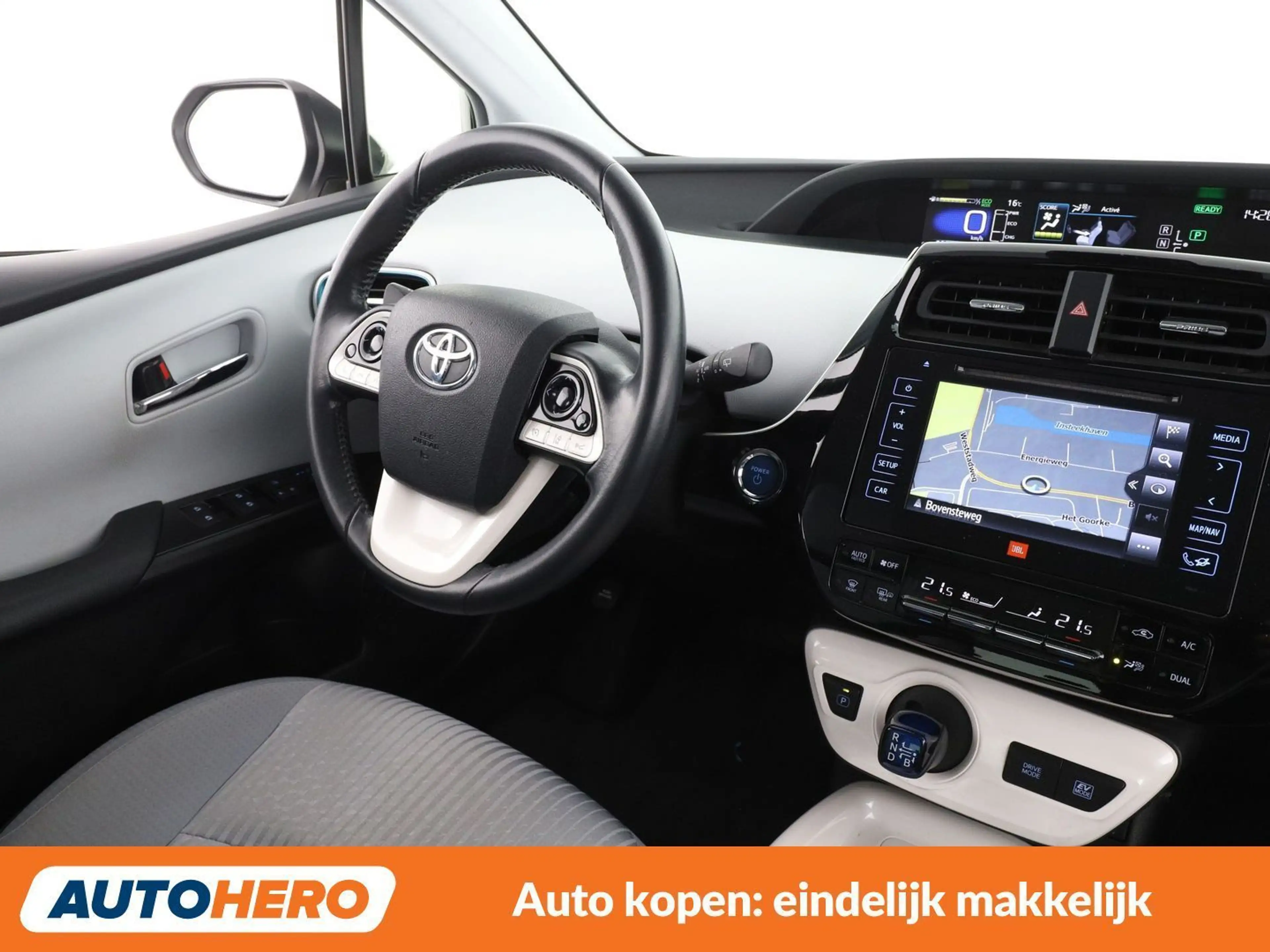 Toyota Prius 1.8 Lounge — photo 13