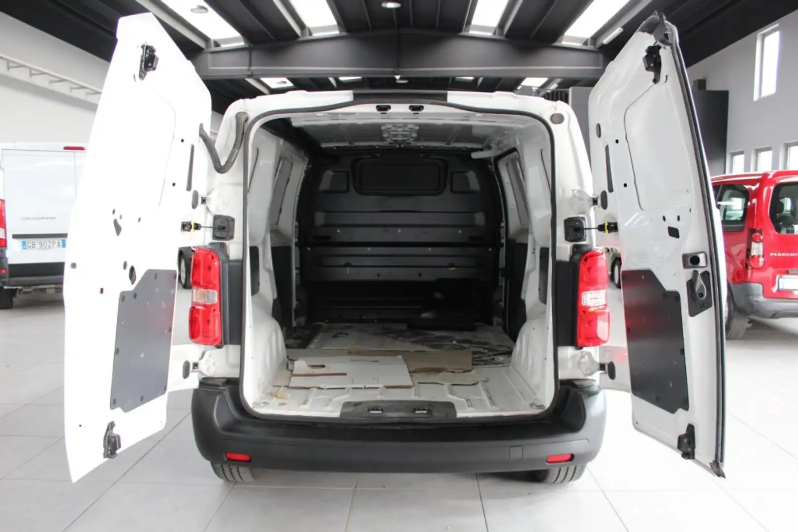 Citroen Jumpy 1.5 BlueHDi 120 S&S PM-TN Furgone M Club Bianco - 2
