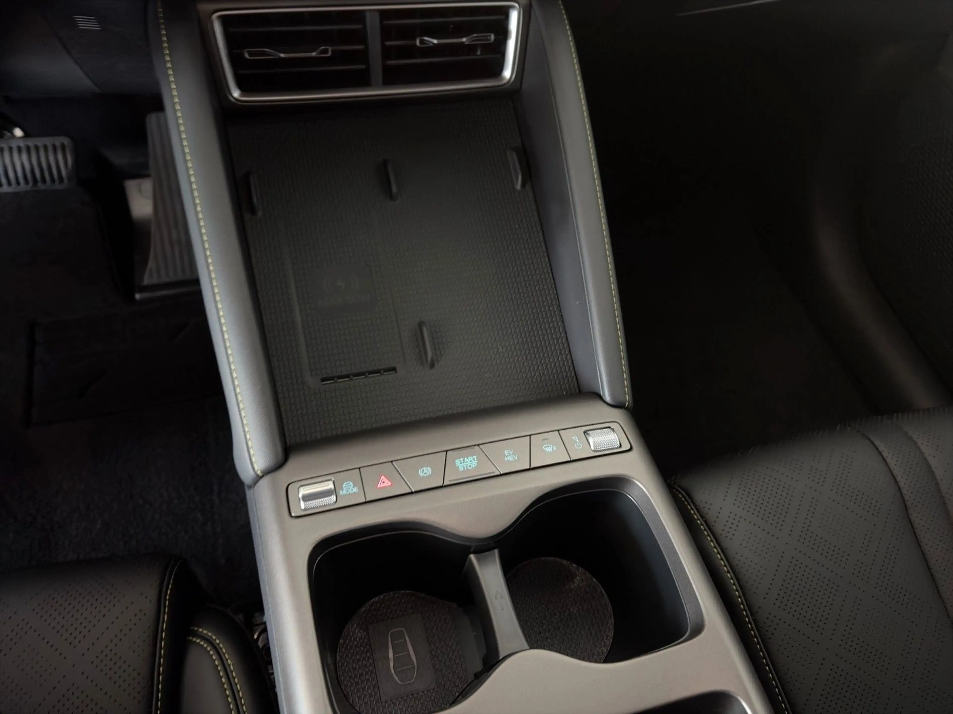 BYD Atto 2 Atto 2 DM-i Boost /PANO/SHZ/SOFORT — photo 12