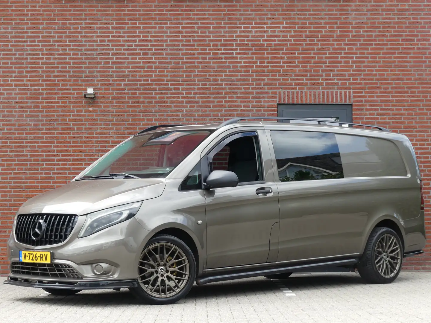 Mercedes-Benz Vito 114 CDI Extra Lang Dubbel Cabine Led/Camera/Trekha Grijs - 1