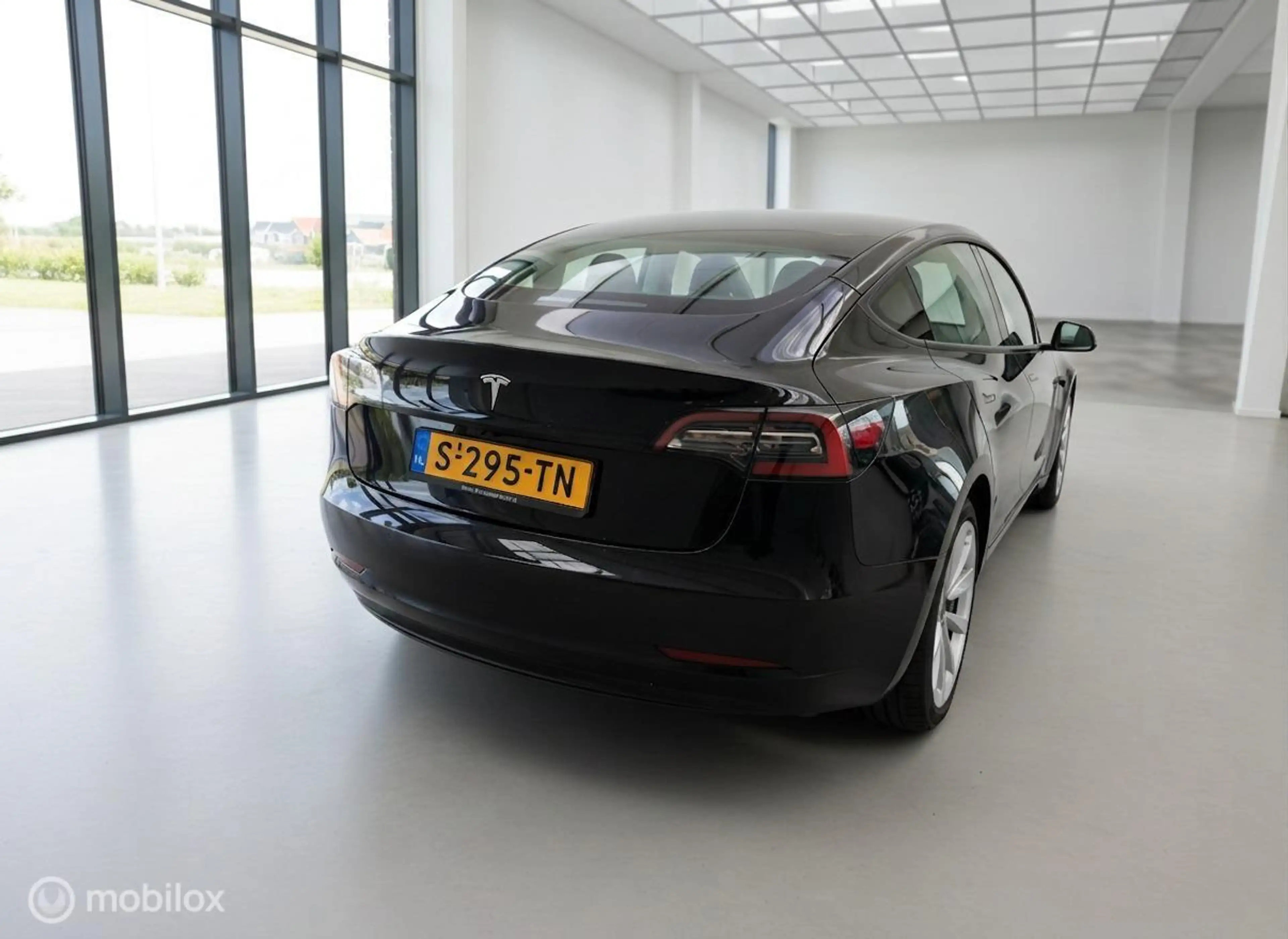 Tesla Model 3 Standard RWD Plus 60 kWh | 04/2023 | SOH 90,01% | — photo 9