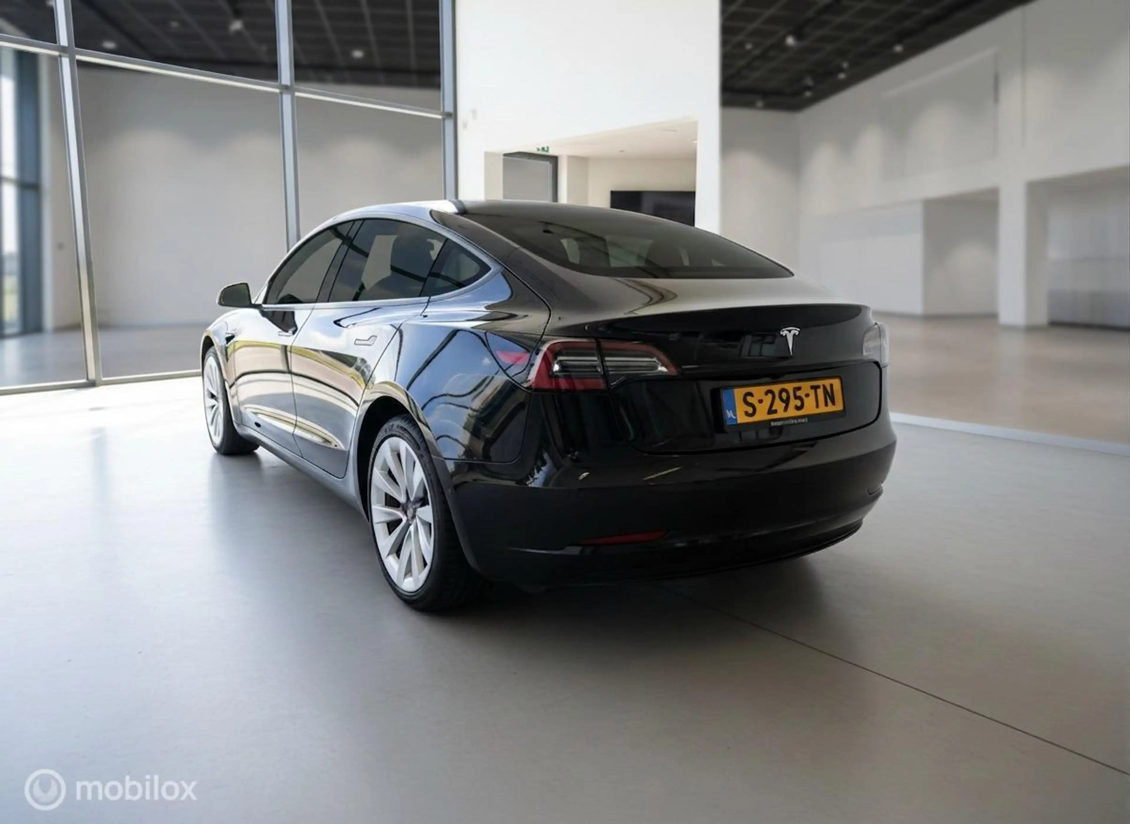Tesla Model 3 Standard RWD Plus 60 kWh | 04/2023 | SOH 90,01% | — photo 7