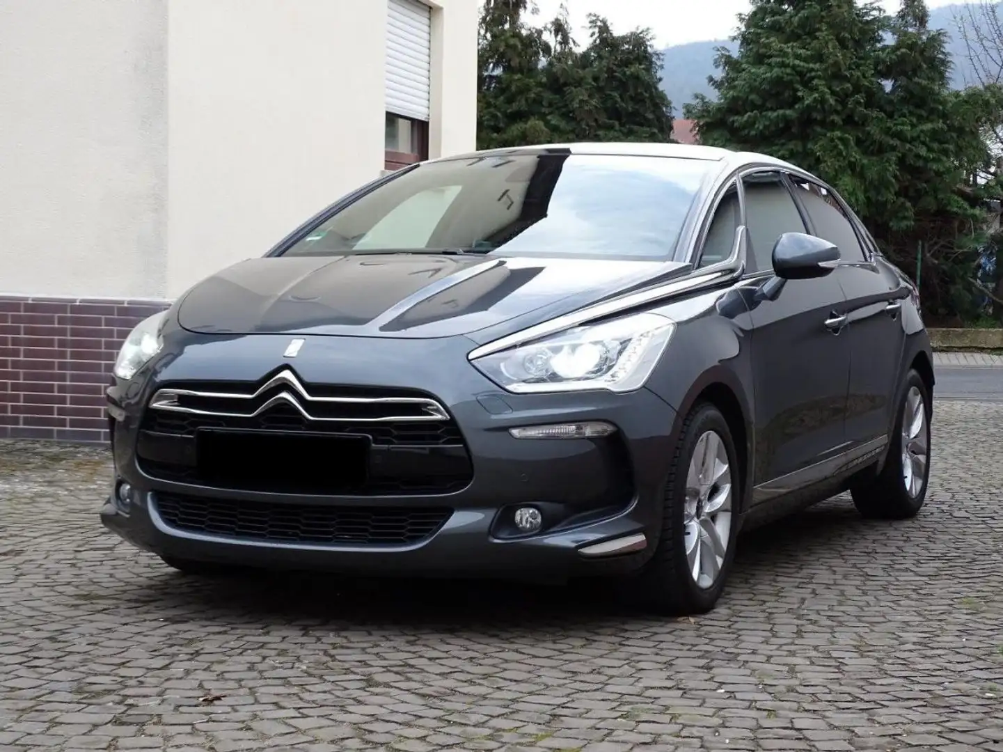 Citroen DS5 THP 155 SoChic Grijs - 2