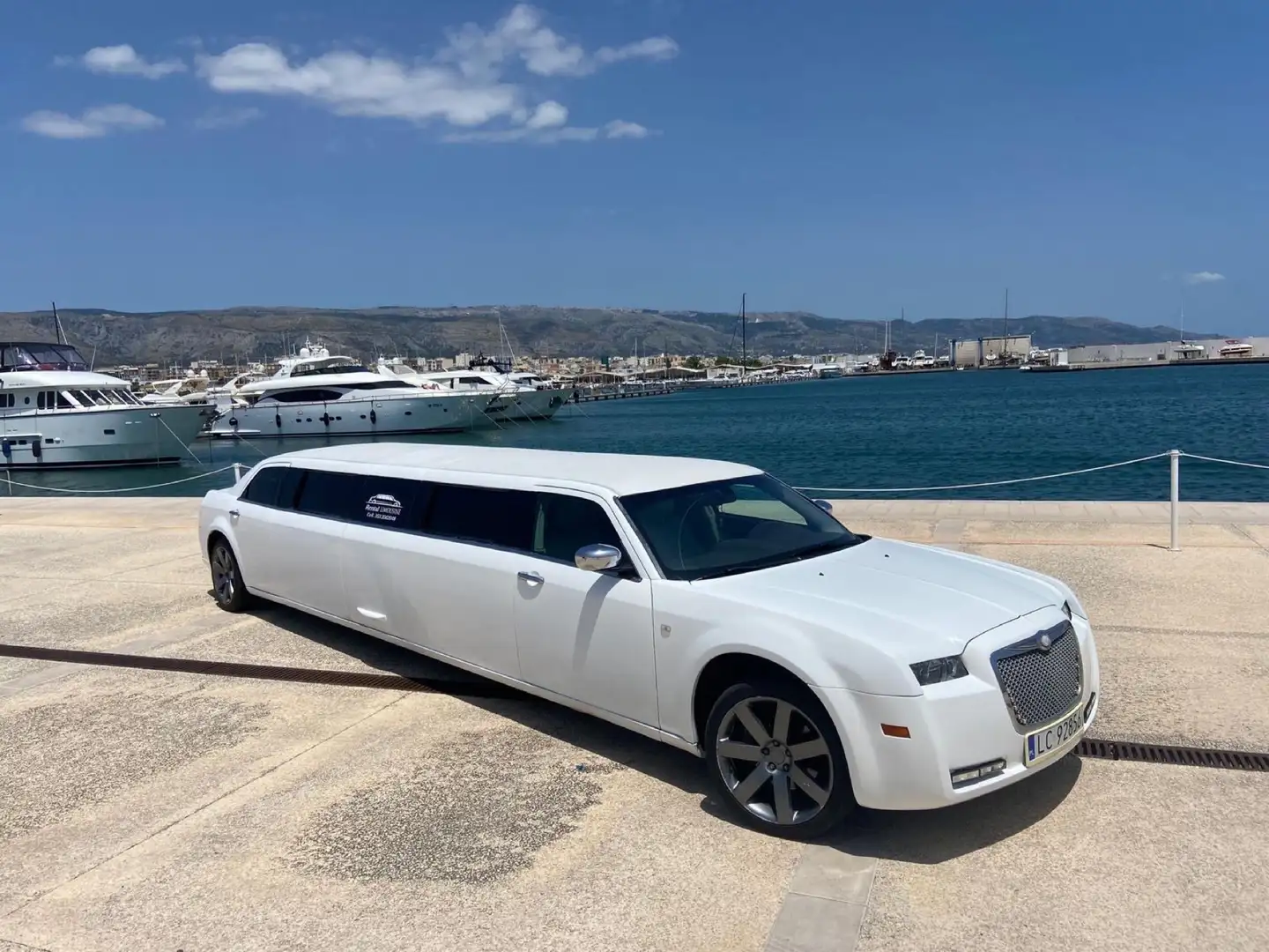 Chrysler 300C sedan 3.5 V6 24v auto limousine - 1