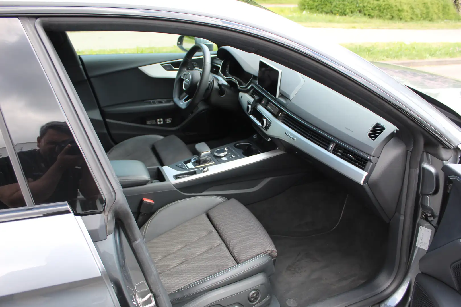 Mercedes-Benz V 220 V 220 d Edition Lang,AMG Line,Liegepaket Grigio - 1
