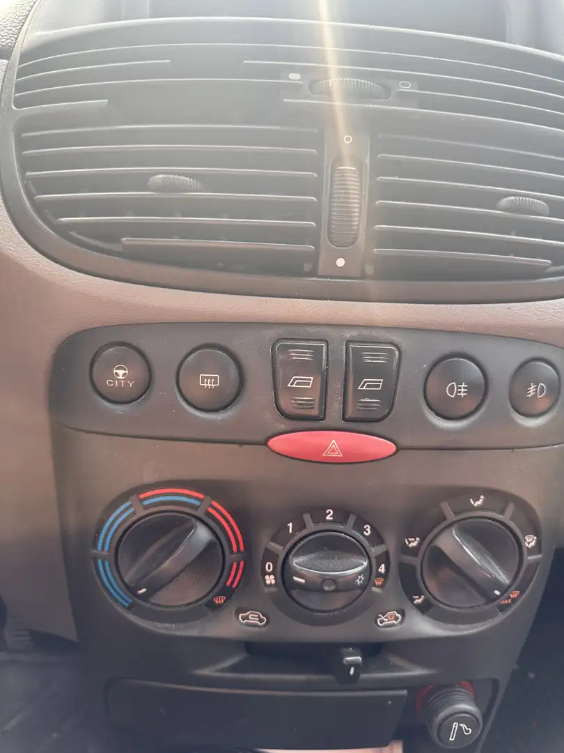 Fiat Punto 5p 1.2 Sole 60cv - 2