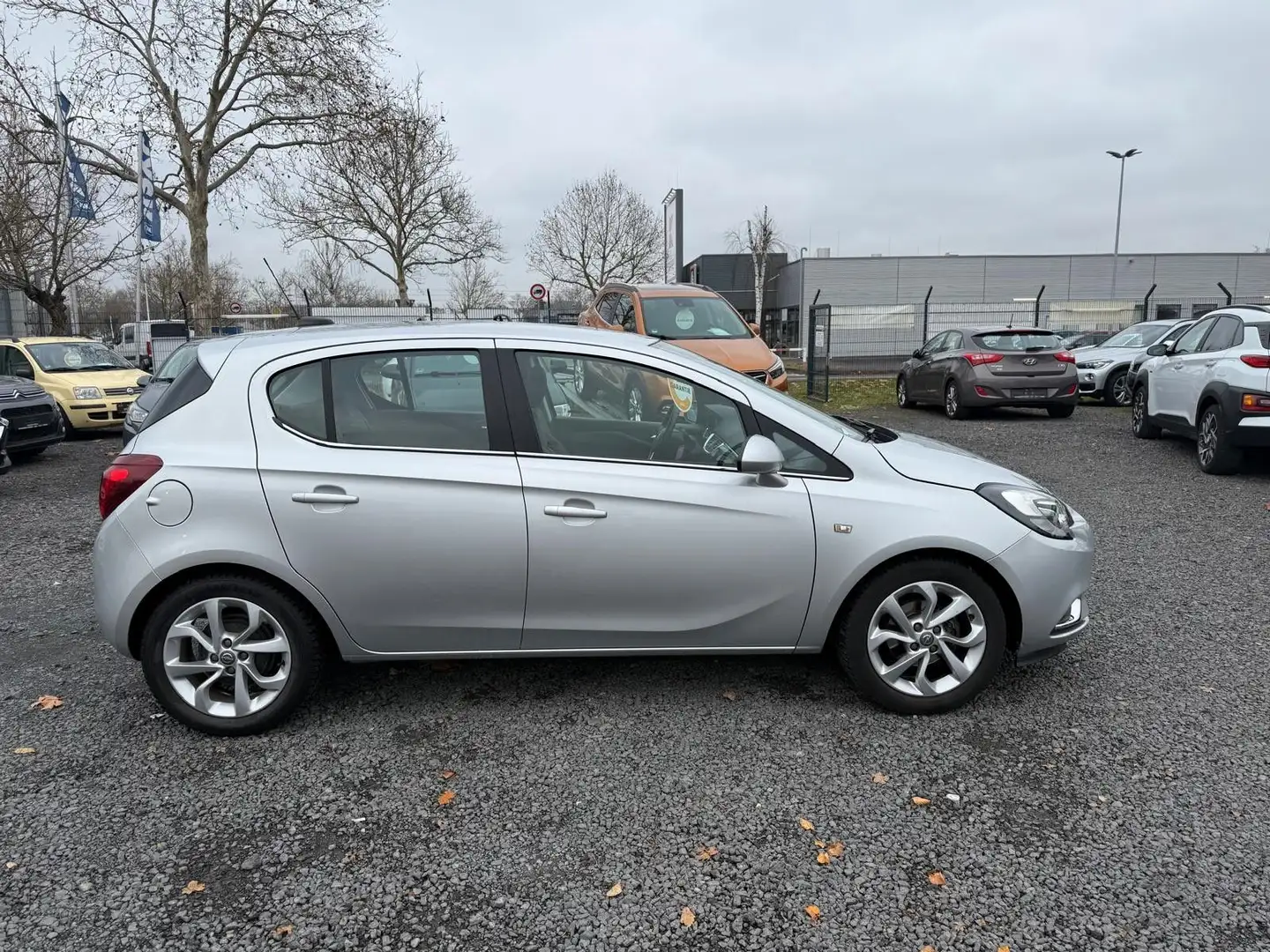 Opel Corsa E Innovation/TÜV NEU Plateado - 1