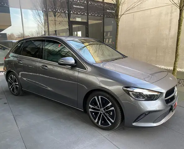 Mercedes-Benz B 200 7G Mild Hybr. LUXURY 18"/MBUX/Camera/Stuurverw.