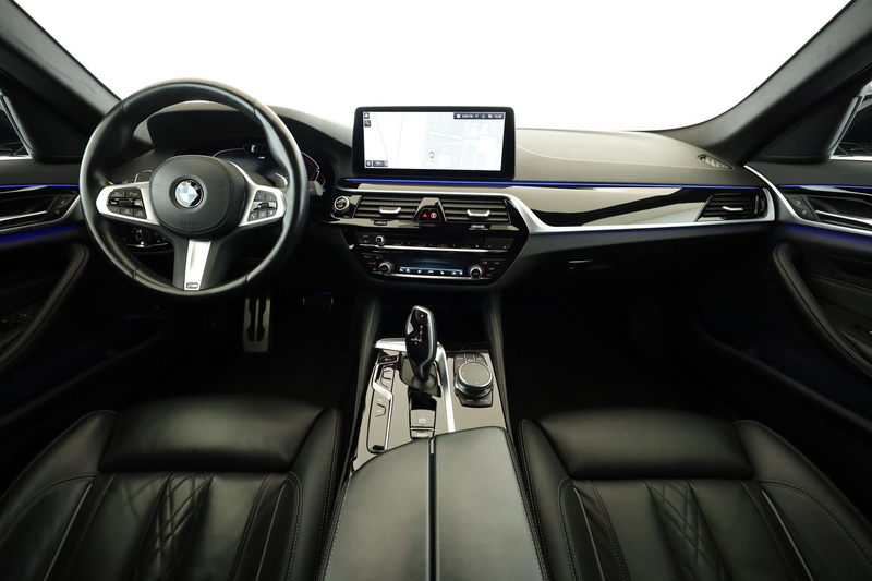 BMW 540 d xDrive Touring M-Sport 360° ACC AHK Laser — photo 9
