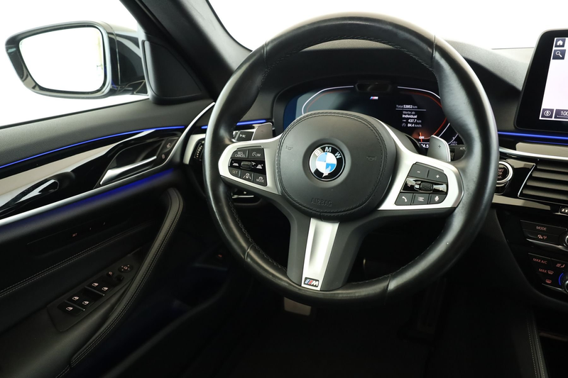 BMW 540 d xDrive Touring M-Sport 360° ACC AHK Laser — photo 10