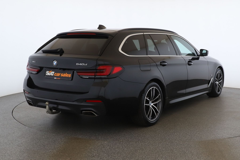 BMW 540 d xDrive Touring M-Sport 360° ACC AHK Laser — photo 5