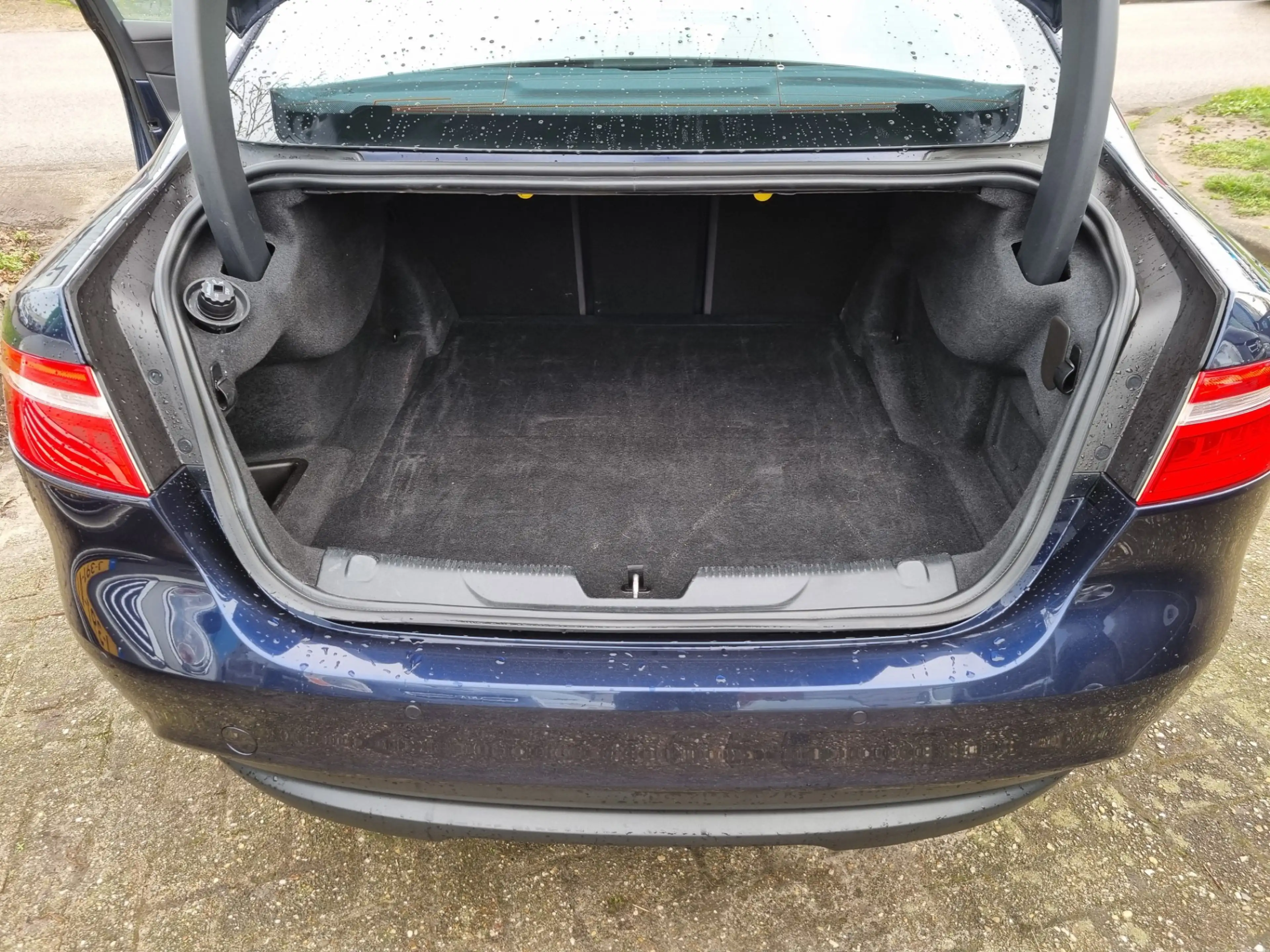 Jaguar XE 2.0 D R-Sport automaat achteruitcamera! Xenon! — photo 8