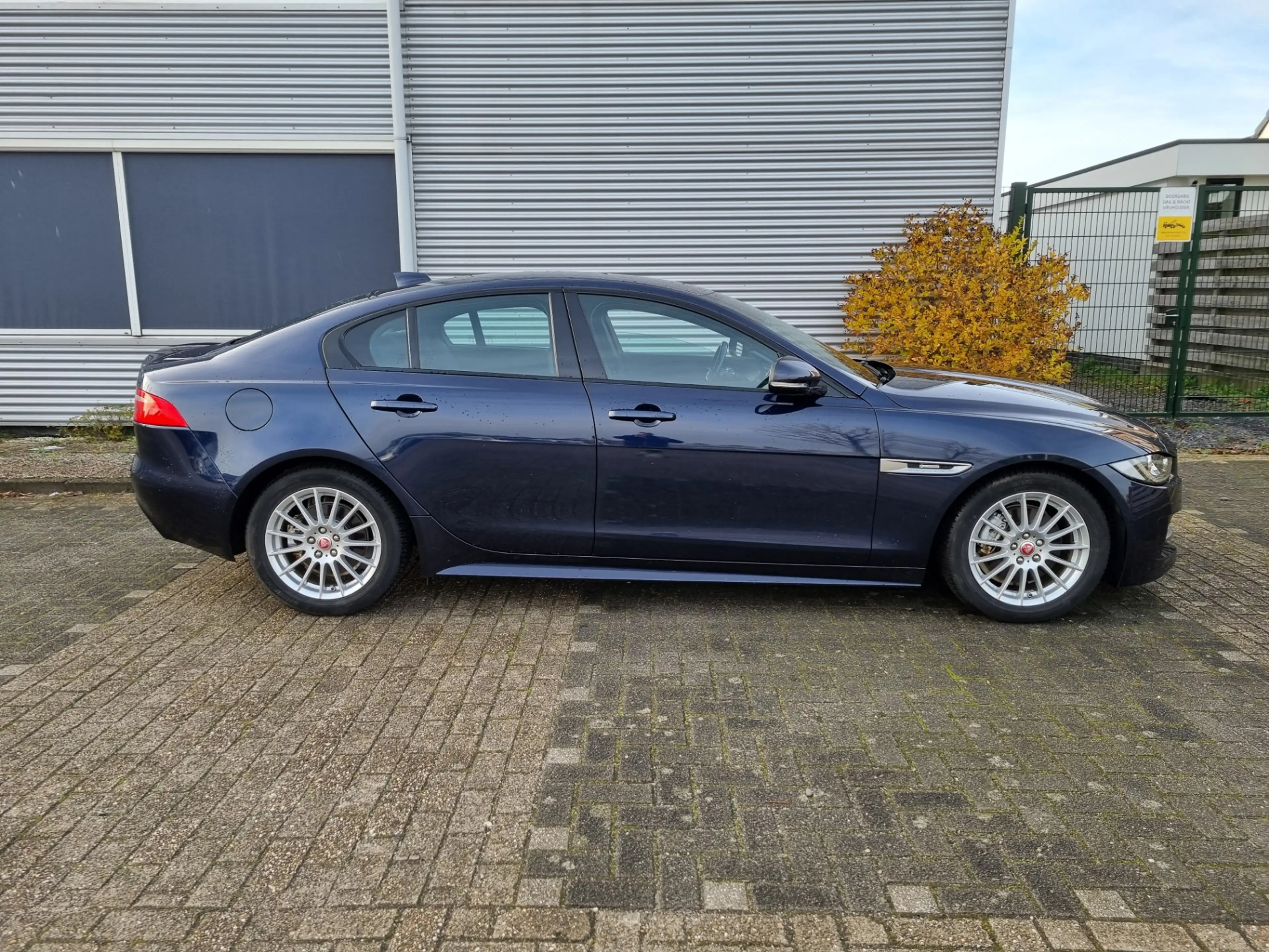 Jaguar XE 2.0 D R-Sport automaat achteruitcamera! Xenon! — photo 11
