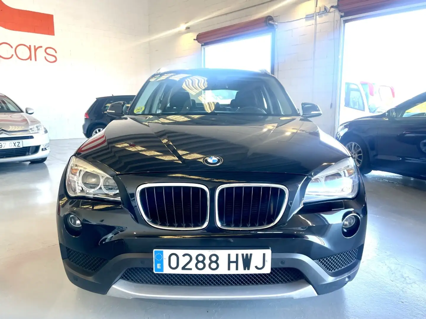 BMW X1 sDrive 18d Essential Edition Fekete - 2