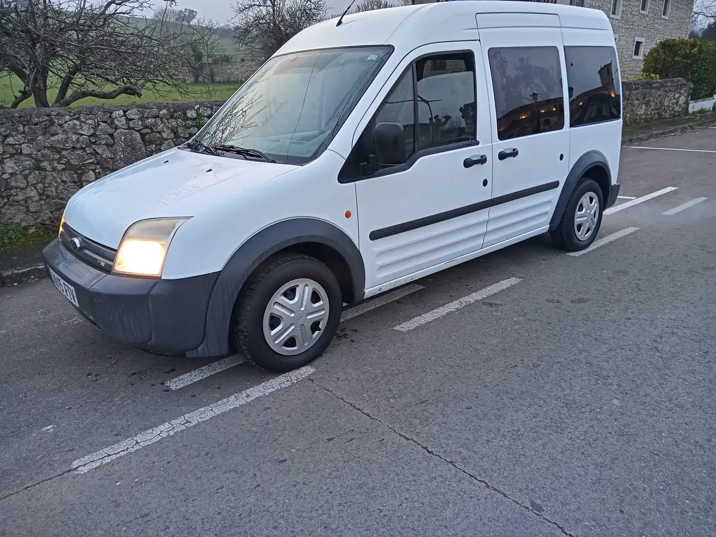 Ford Transit Connect FT 230L TDCi 90 White - 1
