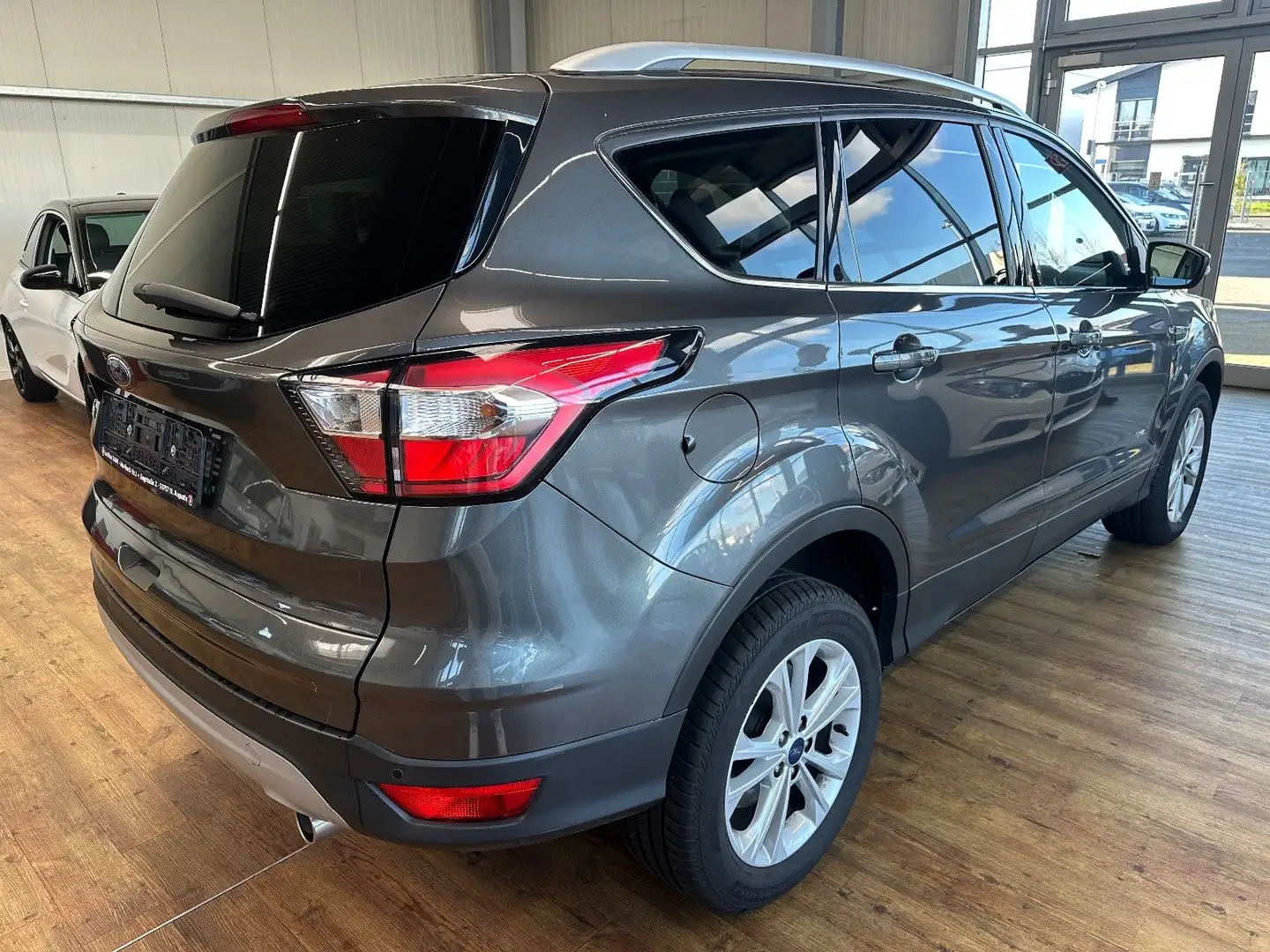 Ford Kuga Titanium Gris - 2