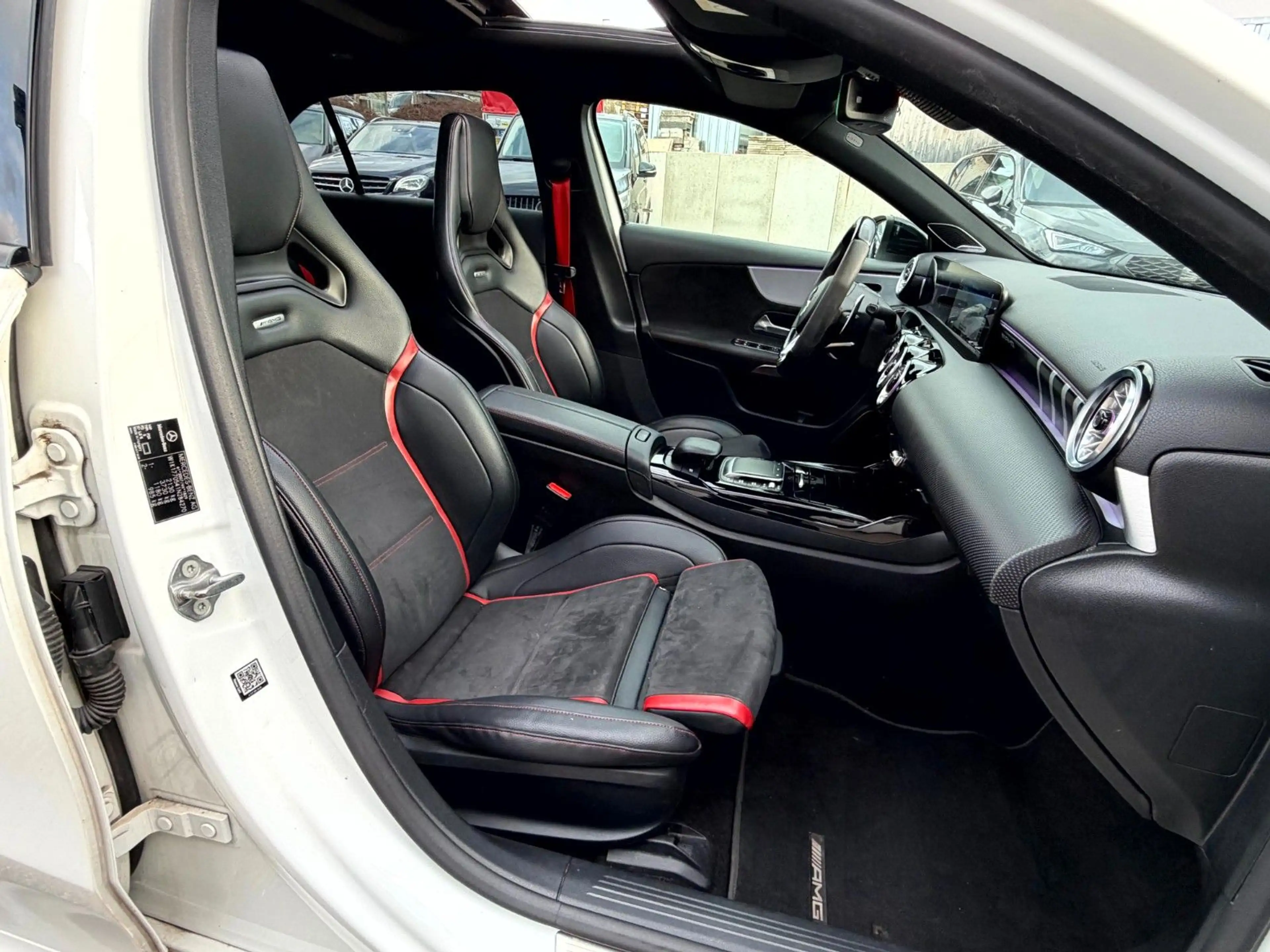Mercedes-Benz A 45 AMG A 45 S AMG 4-Matic+ PerformanceSitz_Pano_Burmest — photo 13