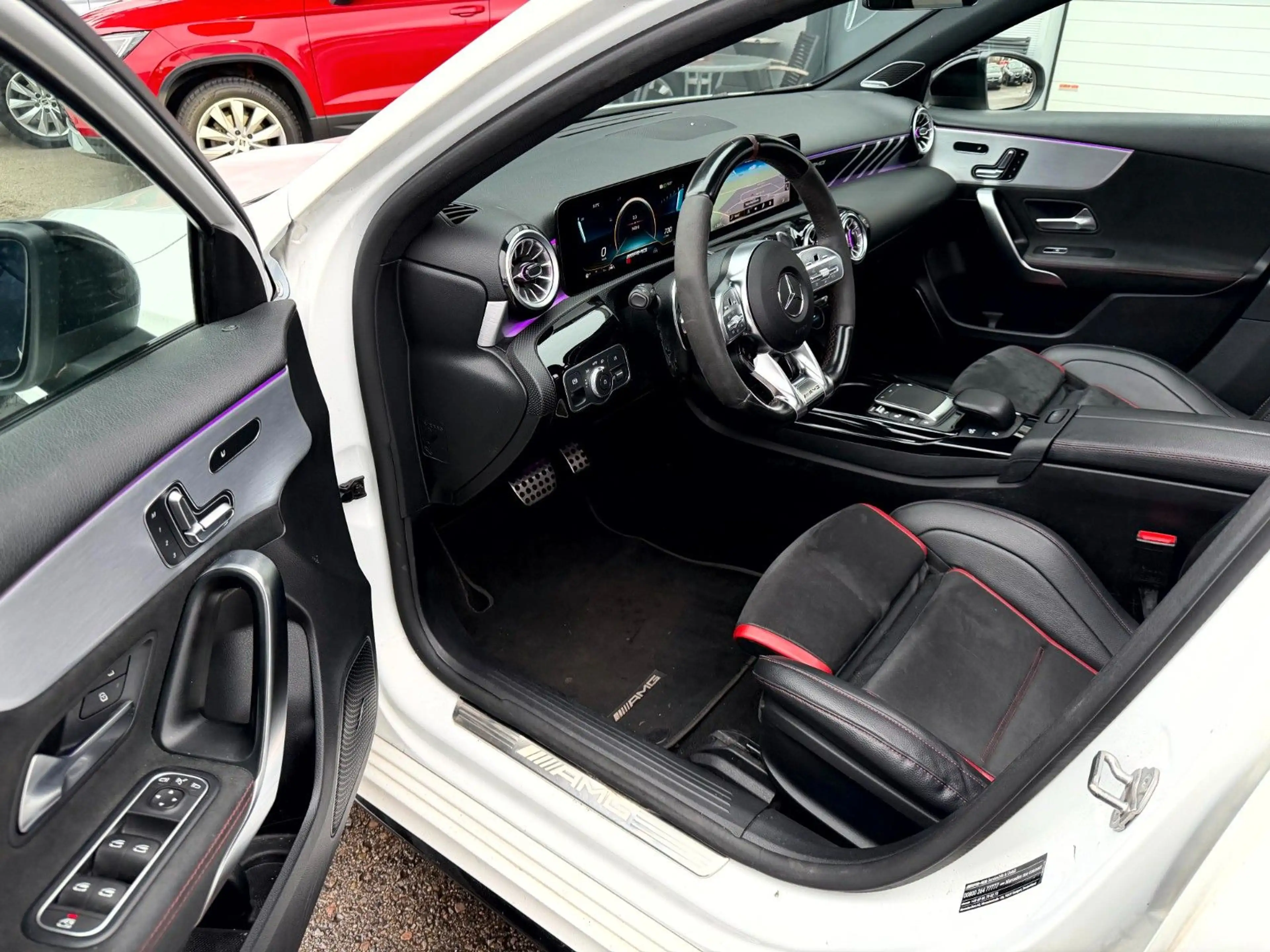 Mercedes-Benz A 45 AMG A 45 S AMG 4-Matic+ PerformanceSitz_Pano_Burmest — photo 9