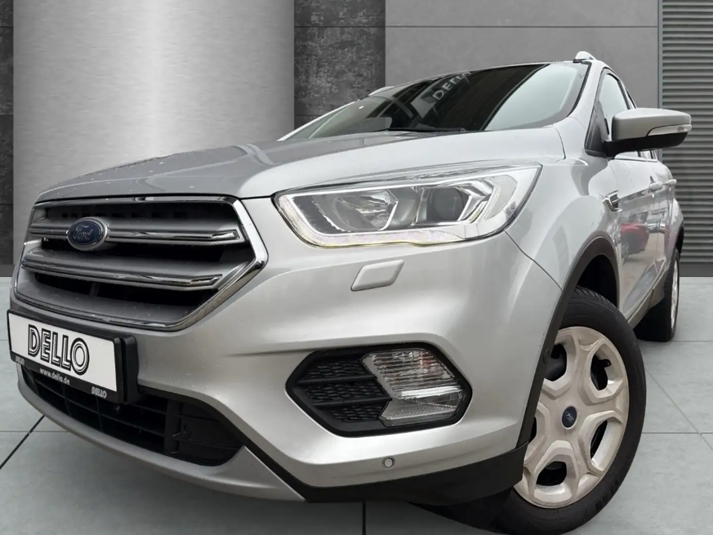 Ford Kuga 1.5 EcoBoost AT Cool & Connect Navi Sitzhzg. Grau - 1