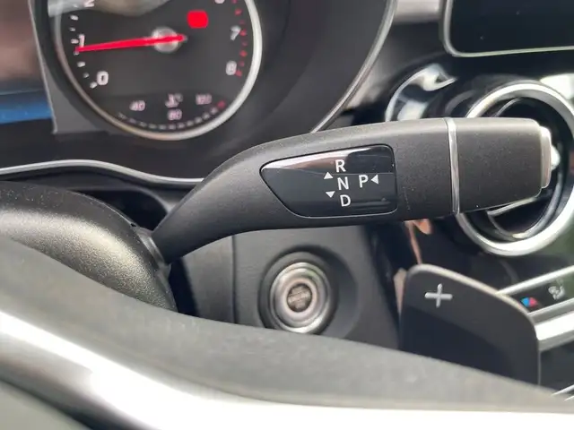 Mercedes-Benz C-Class view 12