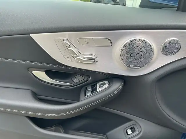 Mercedes-Benz C-Class view 8
