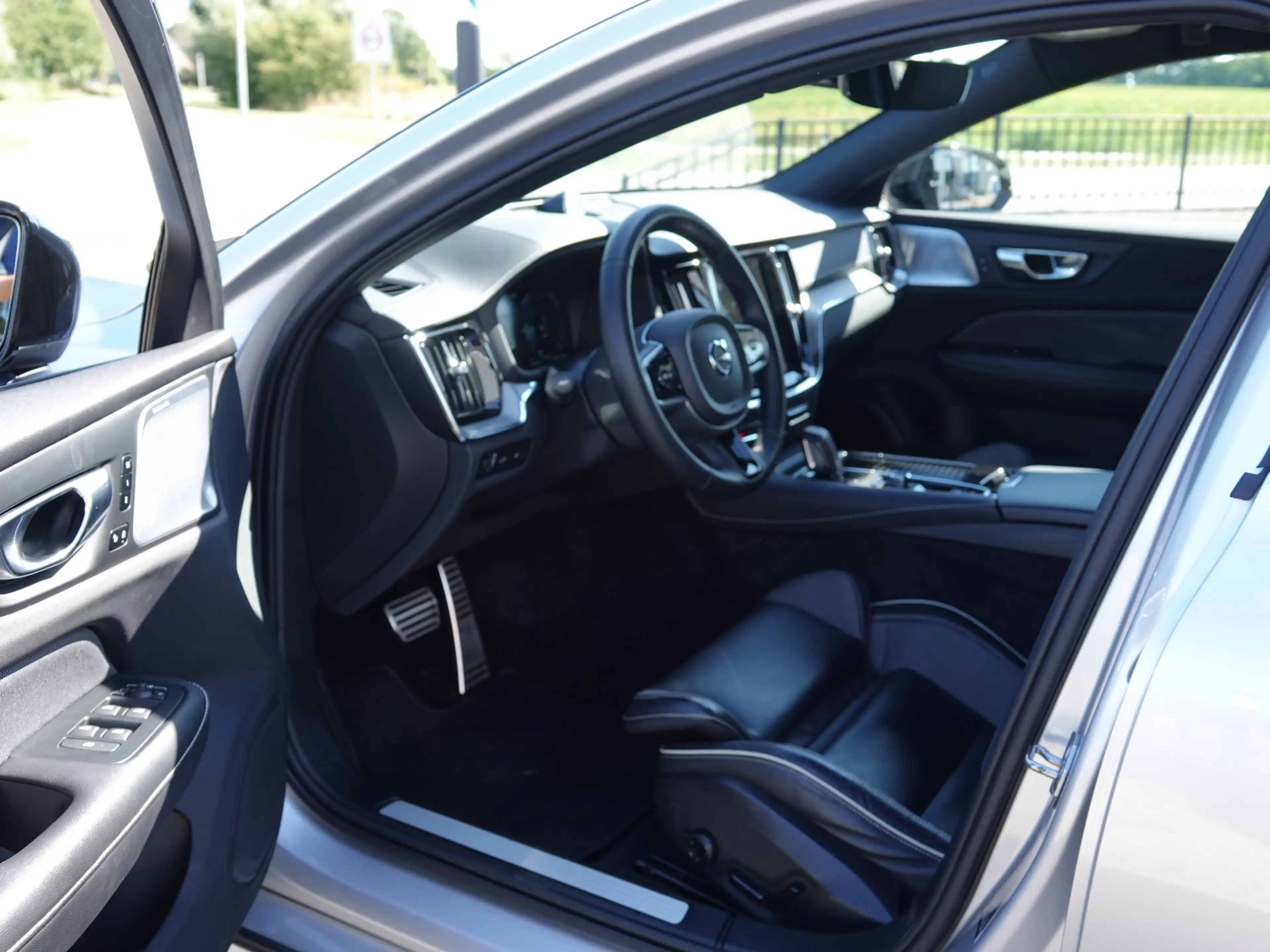 Volvo S60 2.0 T8 AWD Polestar Engineered BOWERS & WILKINS | — photo 4