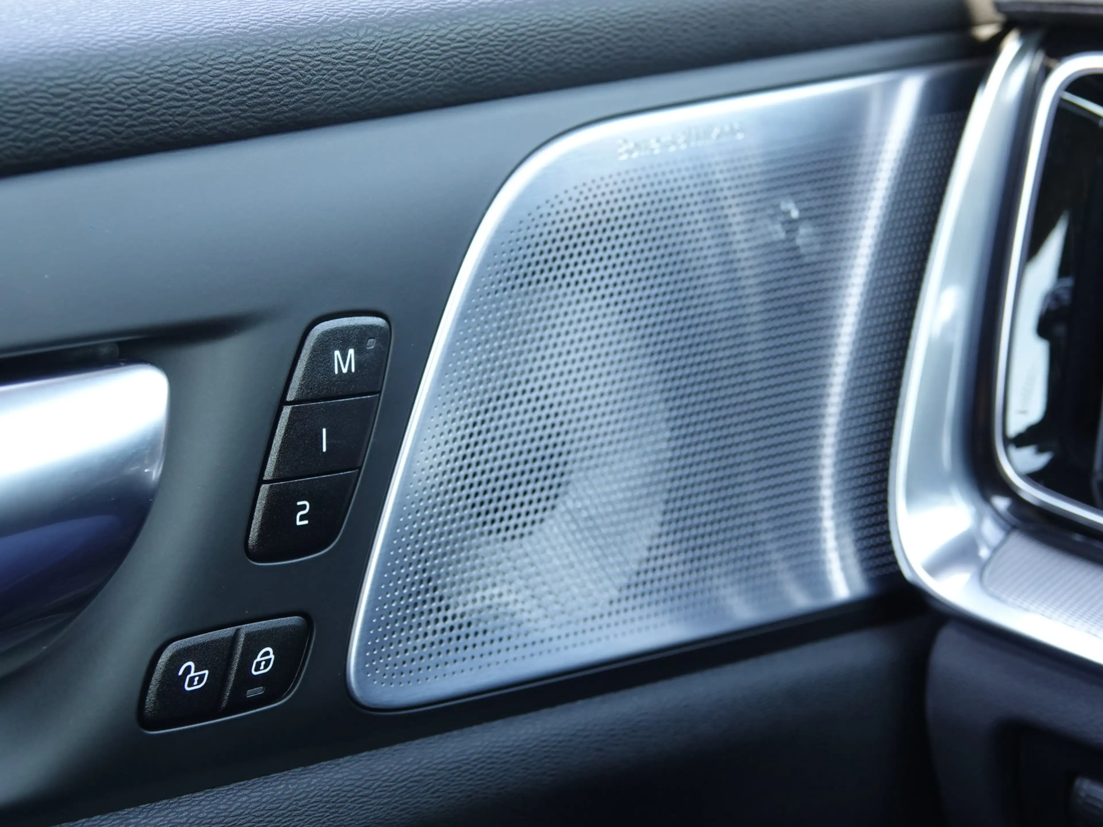 Volvo S60 2.0 T8 AWD Polestar Engineered BOWERS & WILKINS | — photo 37