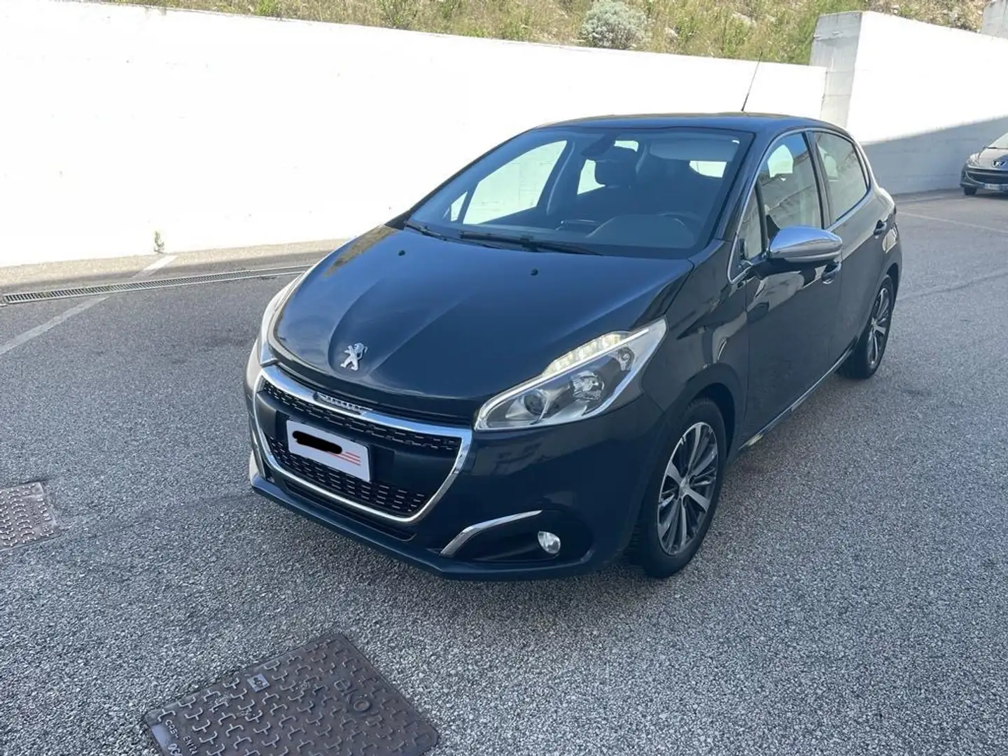 Peugeot 208 208 I 2015 5p 1.6 bluehdi Allure 100cv Blu/Azzurro - 1