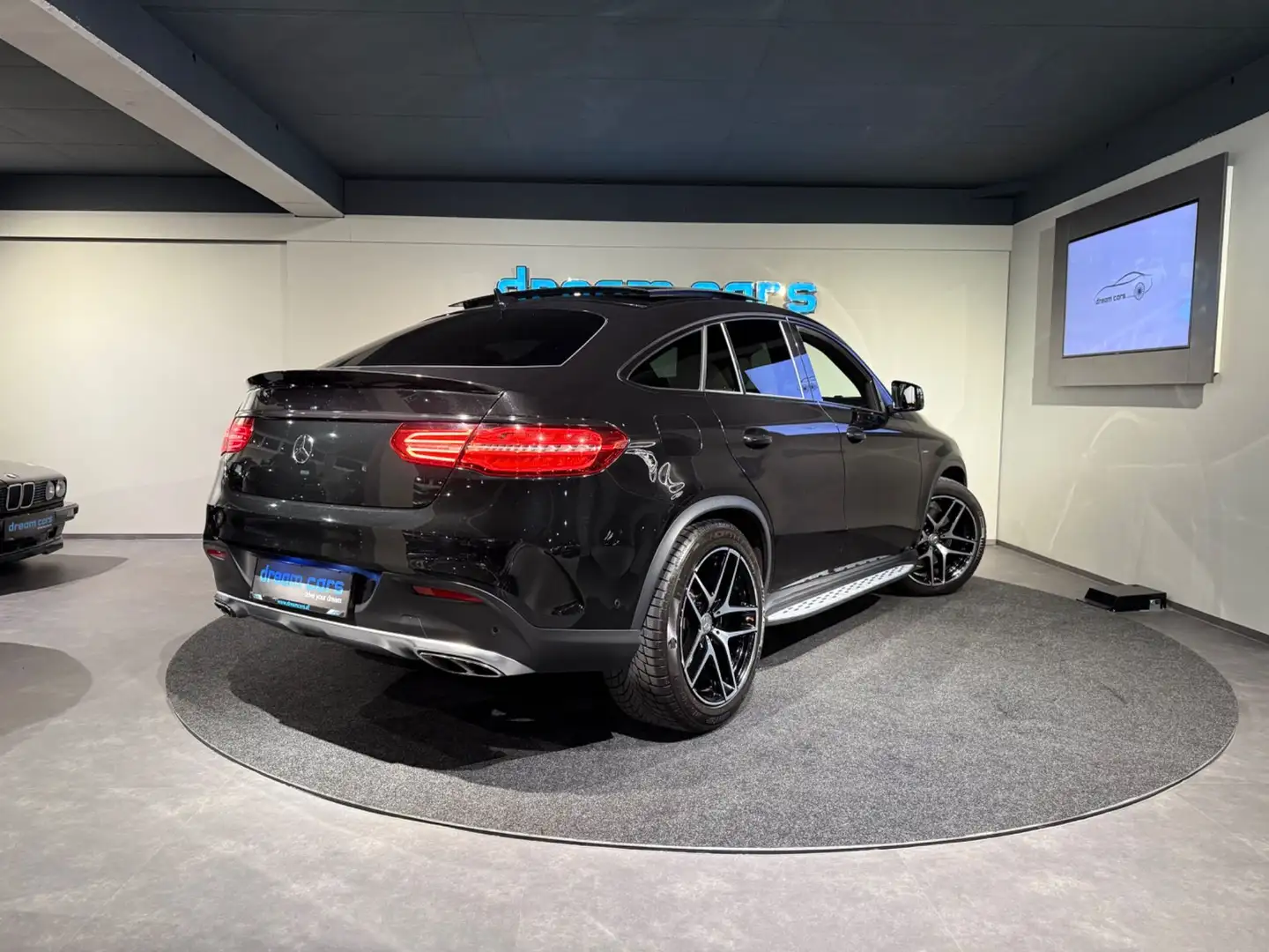 Mercedes-Benz GLE 43 AMG Coupé 4MATIC Aut. / PANO / ANG LINE / Ambiente Be Black - 2