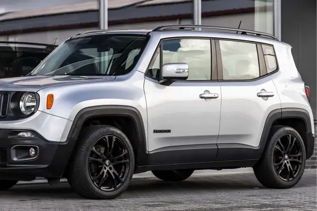 Jeep Renegade view 14