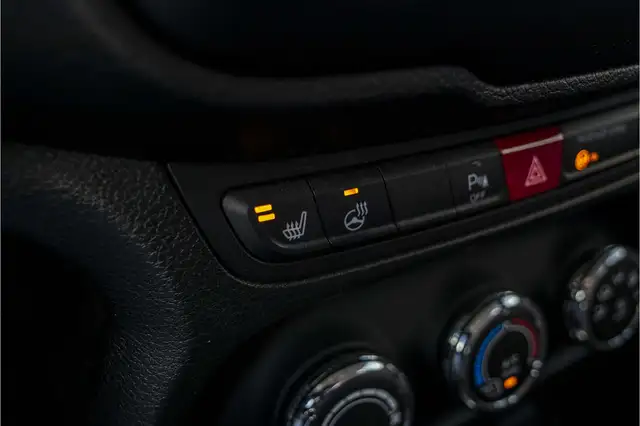Jeep Renegade view 26