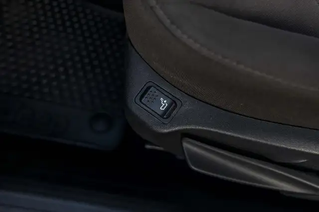 Jeep Renegade view 20