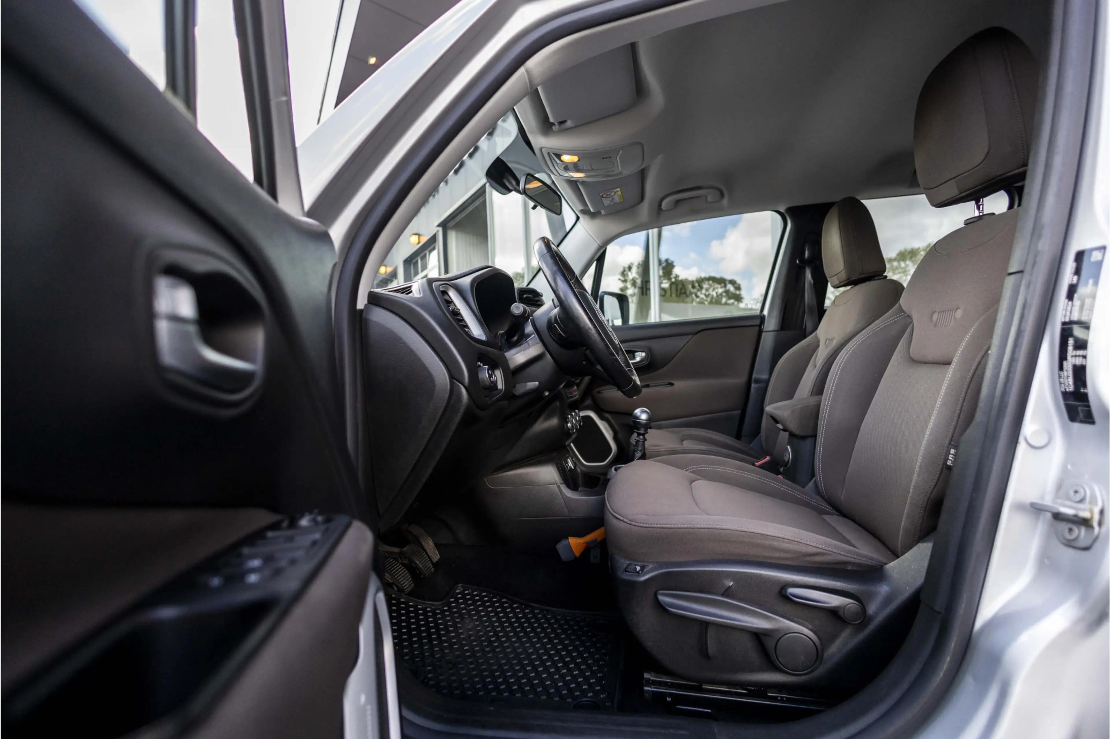 Jeep Renegade 1.4 MultiAir Longitude | Trekhaak | NL Auto | Crui — photo 9